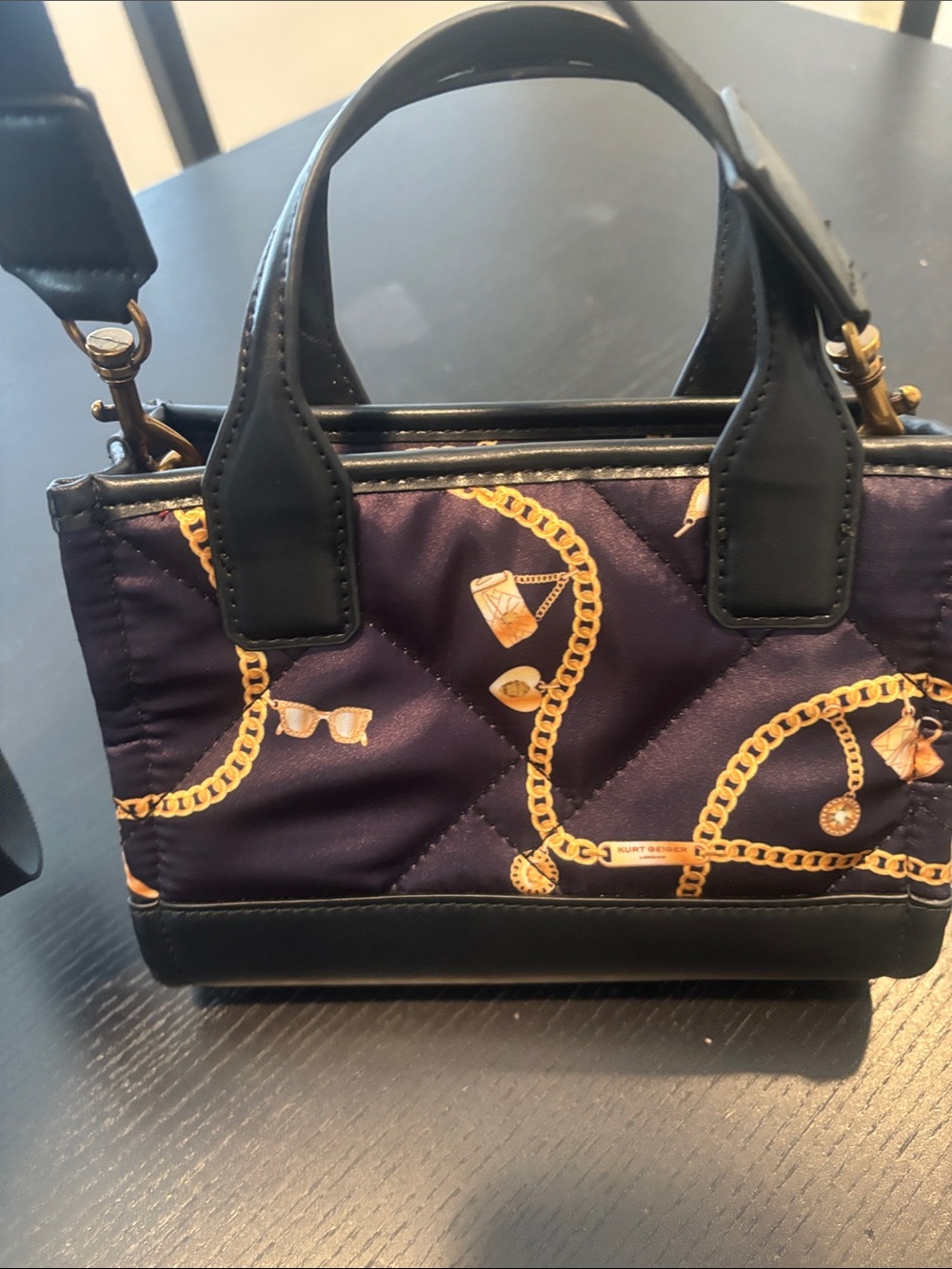 Kurt Geiger London mini Quilted Black Crossbody Bag with Gold Chain Print - Picture 4 of 12